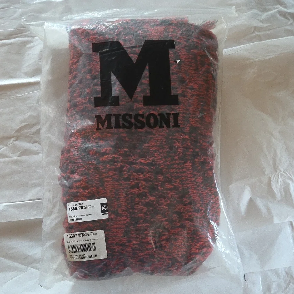 Missoni Coral-Red Knit Fringe Scarf - NWT - Picture 9 of 9